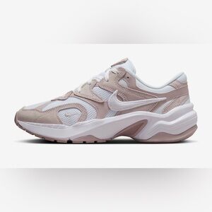 Nike AL8 NEW Women's Shoes SIZE 8.0 
Super cute in person very nice look!